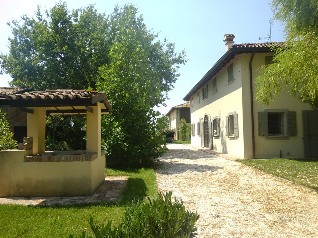 Locanda Del Toro Calderara di Reno Exterior foto